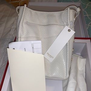 New with tags "The Davis" small Hammit Bag!